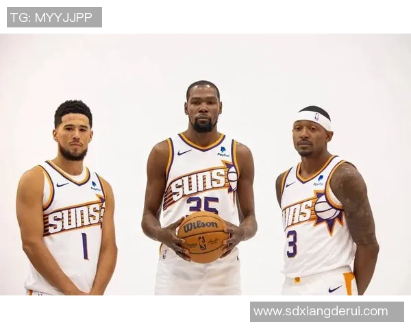 2017年NBA勇士队与太阳队精彩对决回顾及赛季分析
