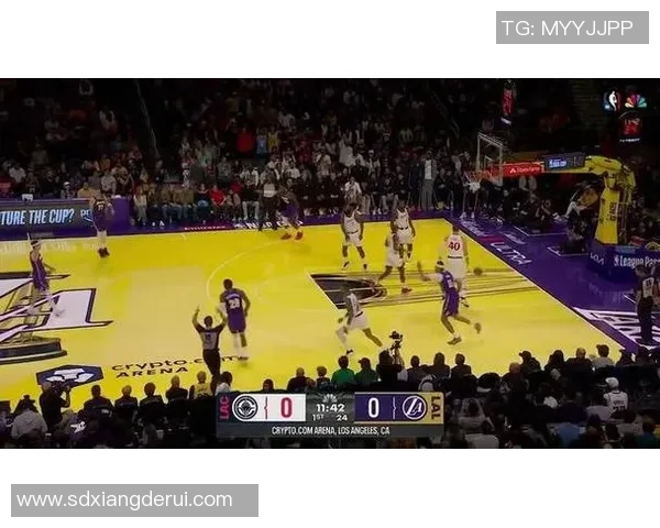 湖人逆转热火精彩对决展现球队韧性与战术智慧的巅峰之战 湖人逆转热火精彩对决展现球队韧性与战术智慧的巅峰之战